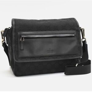 GUCCI GG Black Canvas Shoulder Bag or Crossbody Bag Black Canvas T00R